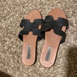 Steven Madden black slides